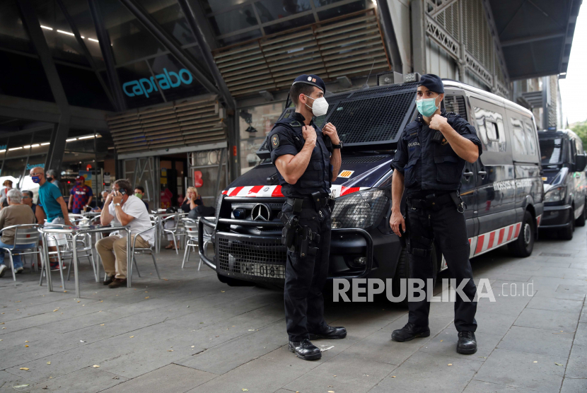 Polisi Spanyol 