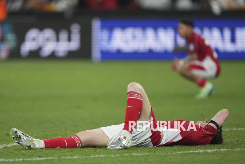 Ekspresi pemain timnas Indonesia Ole Romeny seusai laga melawan Australia pada pertandingan kualifikasi Piala Dunia di Stadion Sepak Bola Sydney, Australia, Kamis, (20/3/2025). Indonesia takluk dari The Socceroos dengan skor 1-5.