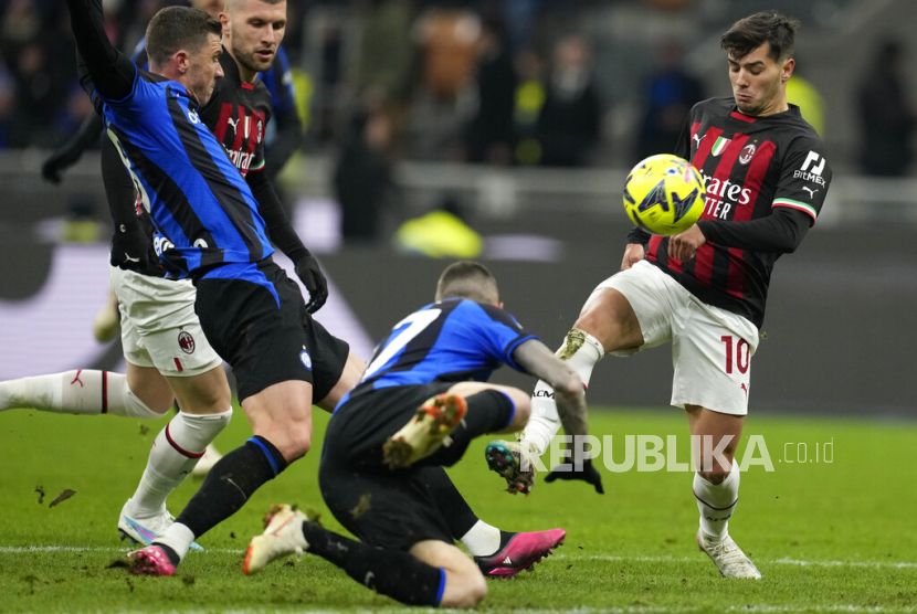 Laga AC Milan vs Inter Milan (ilustrasi).
