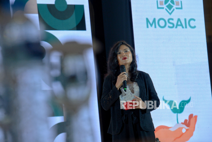 Steering Commitee Mosaic Rika Novayanti menyampaikan sambutan saat acara Talkshow Hutan Wakaf di Jakarta, Kamis (30/11/2023). Sesi talkshow pertama mengangakat tema Wakaf Hutan Sebagai Salah Satu Bentuk Inovasi Pembiayaan Iklim Berbasis Filantropi Islam.