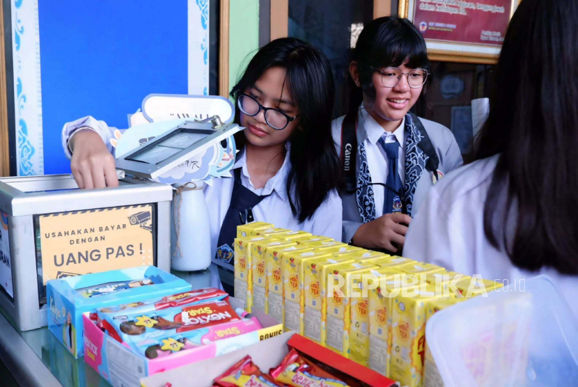 Pemkot Cirebon luncurkan program kantin kejujuran di SD dan SMP serentak se-Kota Cirebon