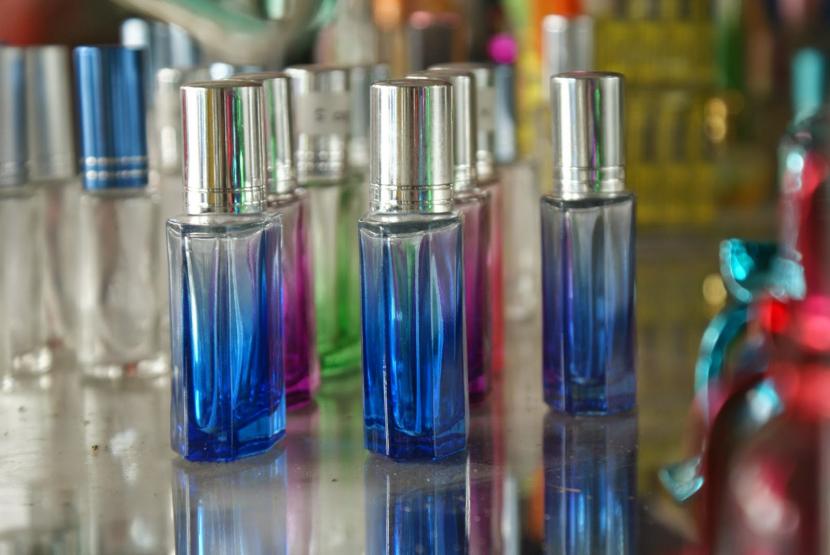Hukum Menggunakan Parfum Bagi Wanita  - Suara Muhammadiyah