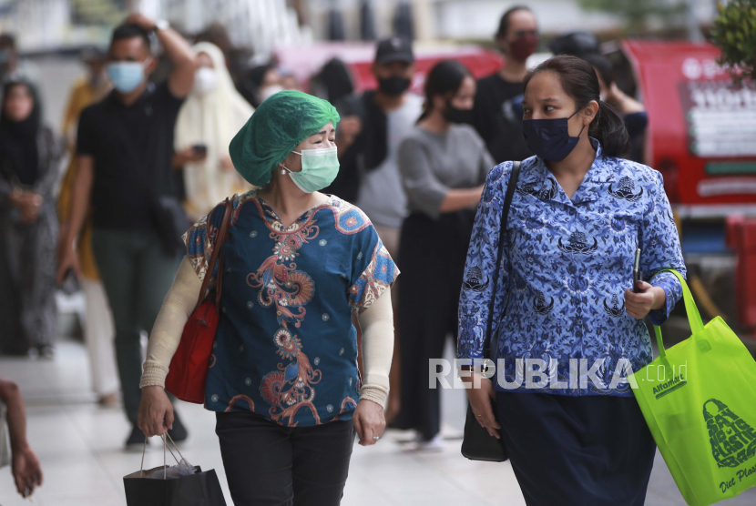 Pertumbuhan Covid-19 di Kabupaten Bandung masih tergolong tinggi, masyarakat diimbau tetap patuh prokes dan mengenakan masker.