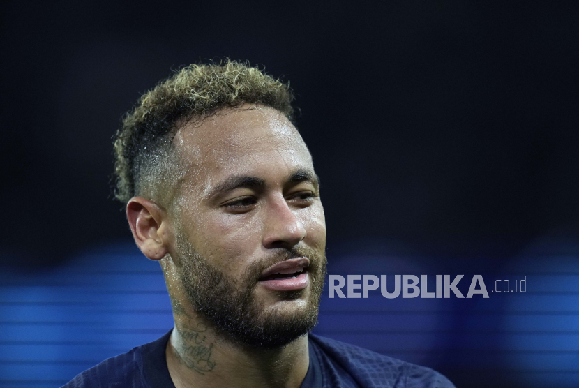 Reaksi Neymar dari PSG selama pertandingan sepak bola Grup H Liga Champions antara Paris Saint Germain dan Maccabi Haifa, di stadion Parc des Princes, di Paris, Prancis, Selasa, 25 Oktober 2022.