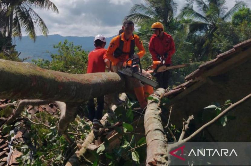 Disdikpora Cianjur Pastikan Ruang Kelas Aman di Tengah Cuaca Ekstrem