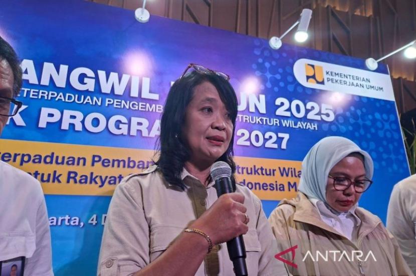 Wamen PU targetkan peningkatan kapasitas tampungan air pada 2027.