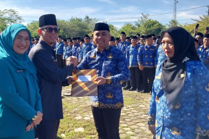 Pemkab OKU Angkat 3.068 Tenaga Honorer Jadi PPPK Paruh Waktu |Republika Online