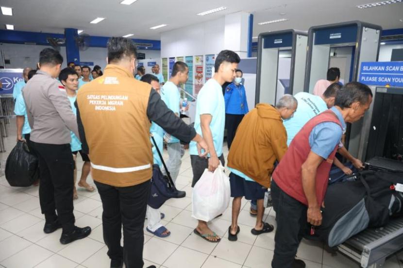 302 PMI Dideportasi dari Malaysia Mendapat Pemulihan Trauma di Kepri