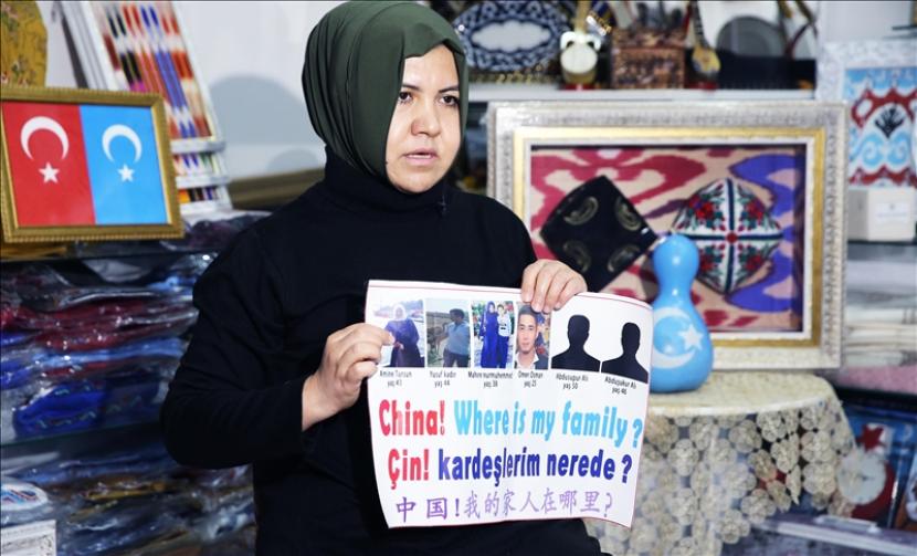 Warga Uighur di Turki ingin mencari tahu tentang kerabat mereka 