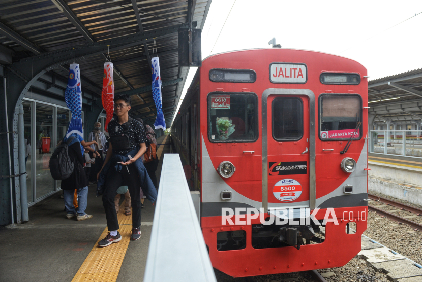 Mengenang Jejak Sejarah JALITA, Ikon KAI Commuter yang Melegenda