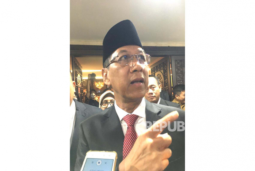 Penjabat (Pj) Gubernur DKI Jakarta, Heru Budi Hartono saat memberikan keterangan di Gedung DPRD DKI Jakarta, Jakarta Pusat pada Senin (6/2/2023).  