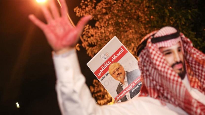 Empat anggota tim operasi Saudi yang membunuh jurnalis Jamal Khashoggi menerima pelatihan paramiliter dari sebuah perusahaan swasta Amerika Serikat yang disetujui oleh Departemen Luar Negeri.