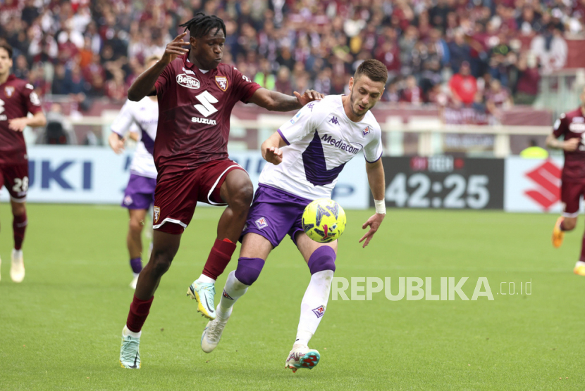 Salah satu pertandingan Serie A Liga Italia yang mempertemukan Torino dan Fiorentina.