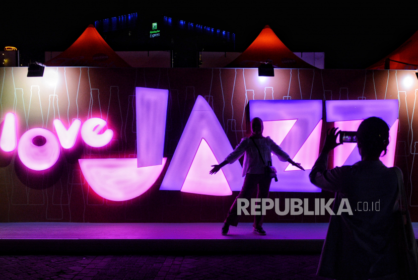 Perhelatan Java Jazz 2023. Jakarta International Java Jazz Festival 2024 akan digelar pada 24 hingga 26 Mei tahun depan.