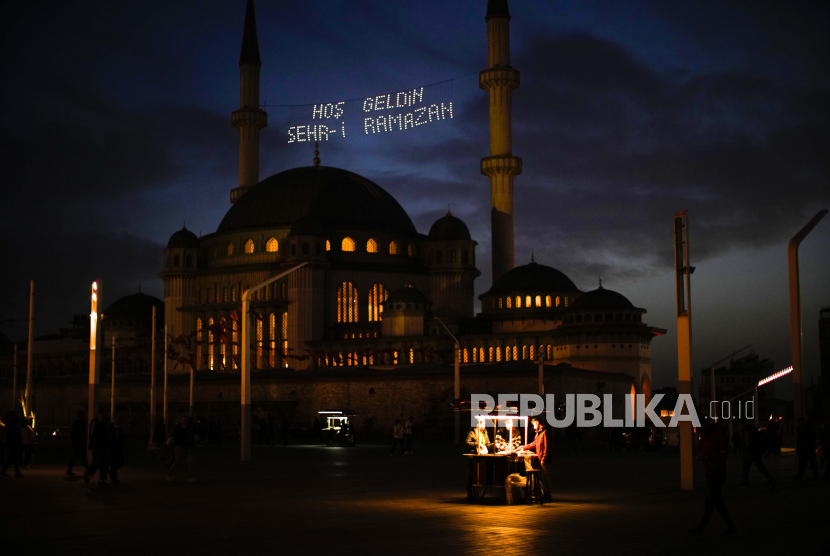 Ilustrasi masjid di Turki. Jihad melawan nafsu merupakan kunci menuju kesuksesan 