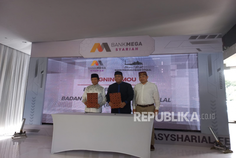 Bank Mega Syariah membuka Kantor Cabang Pembantu (KCP) di Masjid Istiqlal, Jakarta Pusat, Jumat (17/2/2023).