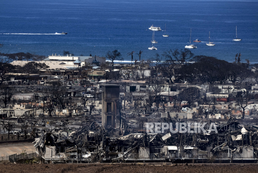 Suasana kota yang hangus terbakar di Lahaina, Hawaii, AS, (11/8/2023).