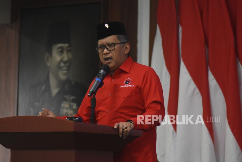 Sekjen PDI Perjuangan Hasto Kristiyanto mengkritisi Nasdem yang notabene partai yang memiliki kader di kabinet Jokowi-Ma'ruf namun lalu mendeklarasikan Anies Baswedan sebagai capres. (ilustrasi)