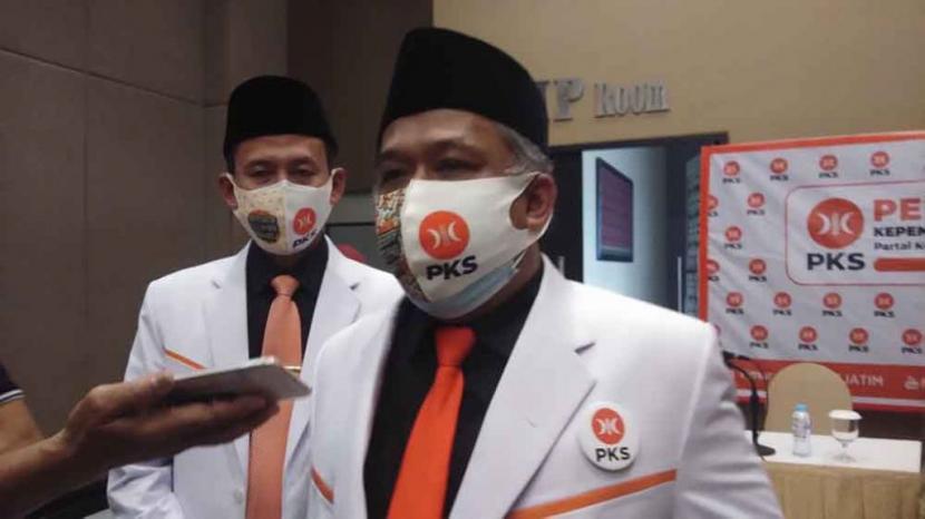 PKS JPengurus Baru Dilantik, PKS Targetkan 14 Kursi di DPRD Jatim