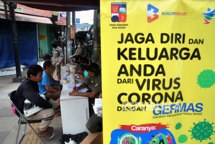 Ilustrasi pengawasan PSBB. Kepolisian Daerah (Polda) Jawa Barat akan menggelar 250 pos titik pemeriksaan atau cek poin saat pelaksanaan pembatasan sosial berskala besar (PSBB) tingkat Jawa Barat. 