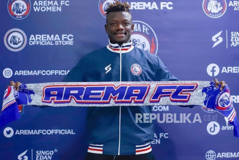 Pemain asal Mali, Ichaka Diarra resmi mengakhiri kontrak dengan Arema FC. 