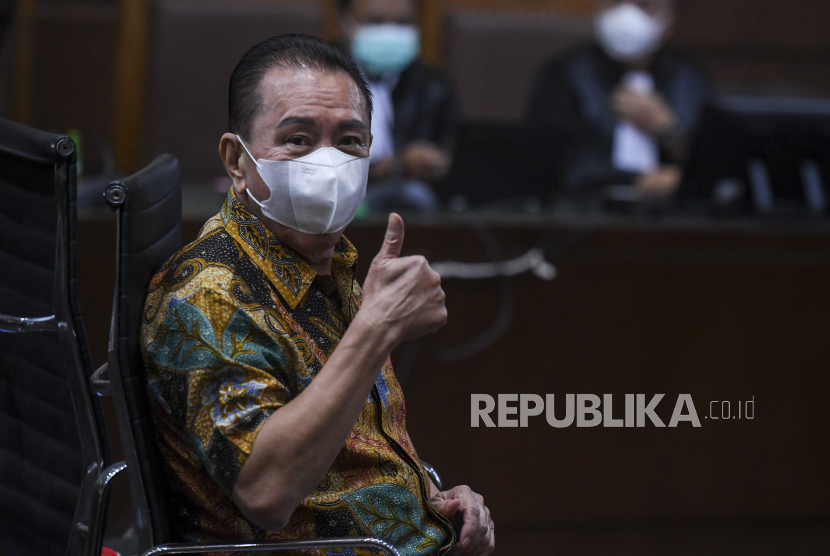 Terdakwa kasus dugaan pemberian suap kepada penegak hukum dan pemufakatan jahat Djoko Tjandra bersiap menjalani sidang dengan agenda pembacaan putusan di Pengadilan Tipikor, Jakarta, Senin (5/4/2021). 