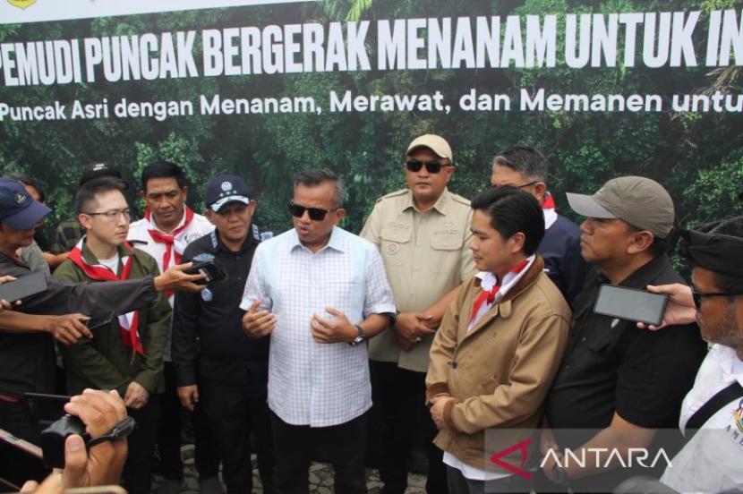 Kementerian Lingkungan Hidup Segera Cabut Segel 18 Usaha Wisata di Puncak