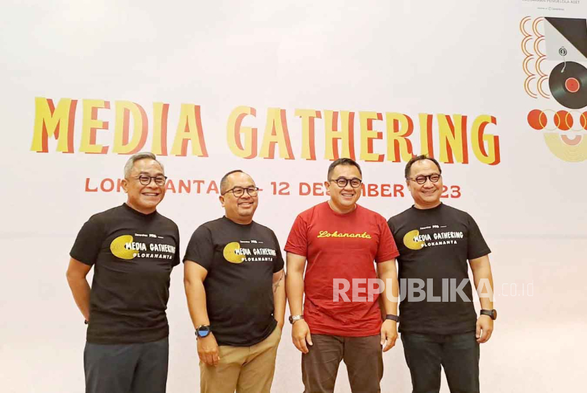 Jajaran direksi Holding Danareksa dan Perusahaan Pengelola Aset (PPA) saat Media Gathering di Solo, Senin (11/12/2023).