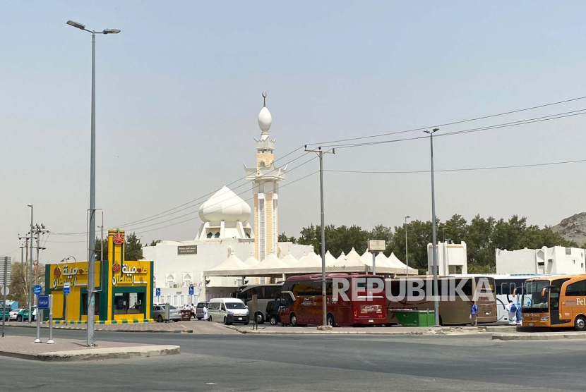 Masjid Jirana, salah satu titik miqat jamaah Indonesia untuk melaksanakan ibadah umroh, Makkah, Arab Saudi, Senin (3/6/2024).