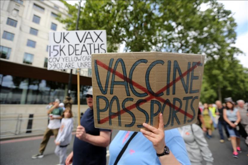 Pemerintah Inggris Raya pada Ahad (12/9) membatalkan pemberlakuan paspor vaksin untuk mengakses klub malam dan acara-acara besar lainnya.