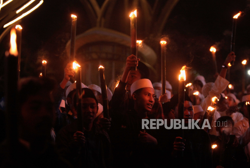 Ilustrasi pawai obor sambut tahun baru Islam.