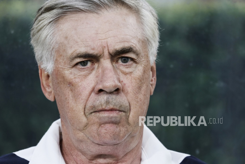 Real Madrid head coach Carlo Ancelotti looks on during the first half of the friendly match between Real Madrid and AC Milan at Rose Bowl Stadium in Pasadena, California, USA, 23 July 2023.  