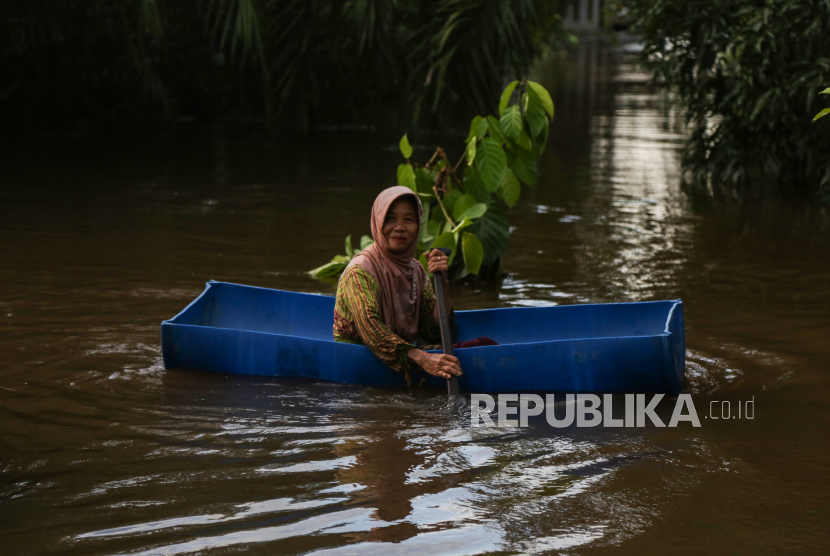 Ribuan rumah warga Lebak, Banten, terendam banjir.