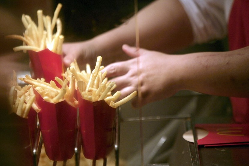 Begini Cara  Menggoreng  Kentang  Gurih Ala McDonald s 