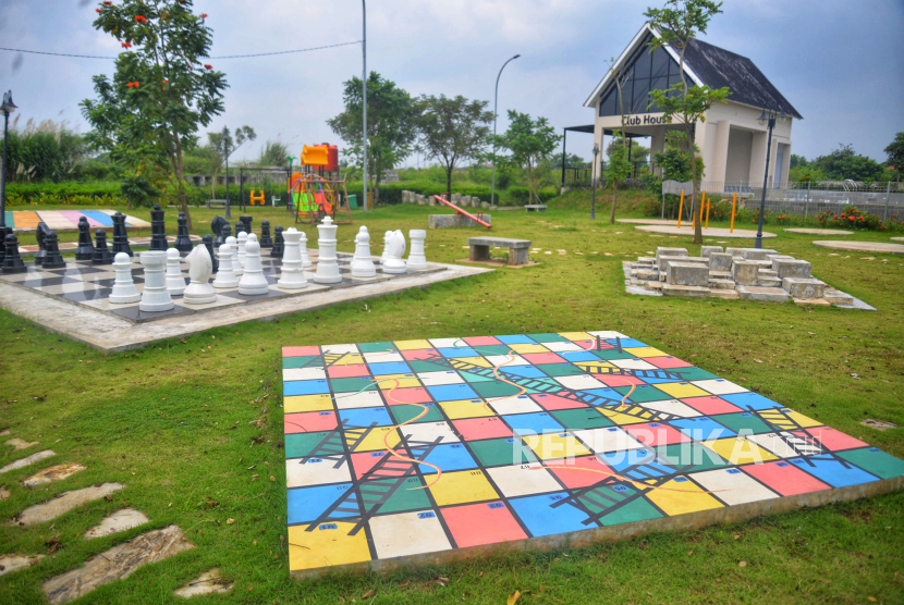 Suasana Active Park  yang berada di Karawang Green Village 3 (KGV3), Jawa Barat, Selasa (30/4/2024). Citanusa Group menghadirkan Karawang Green Village 3 (KGV3), sebuah kawasan hunian seluas 28 Ha yang dilengkapi dengan area komersial didalamnya yang berada di kota Karawang. KGV3 menghadirkan suasana nyaman serta asri melalui konsep Home for Family dengan kelengkapan fasilitas ramah anak yang cocok untuk memenuhi tumbuh kembangnya. KGV3 menawarkan empat tipe rumah dengan harga sangat terjangkau, mulai dari harga Rp300 jutaan hingga Rp600 jutaan. Dengan cicilan mulai dari Rp2 jutaan per bulan, konsumen bisa mendapatkan fasilitas terbaik di kelasnya.