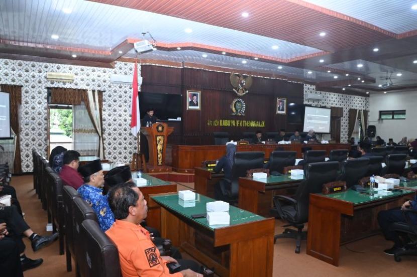 Pemkab Trenggalek inisiasi Ranperda Perlindungan Pekerja.