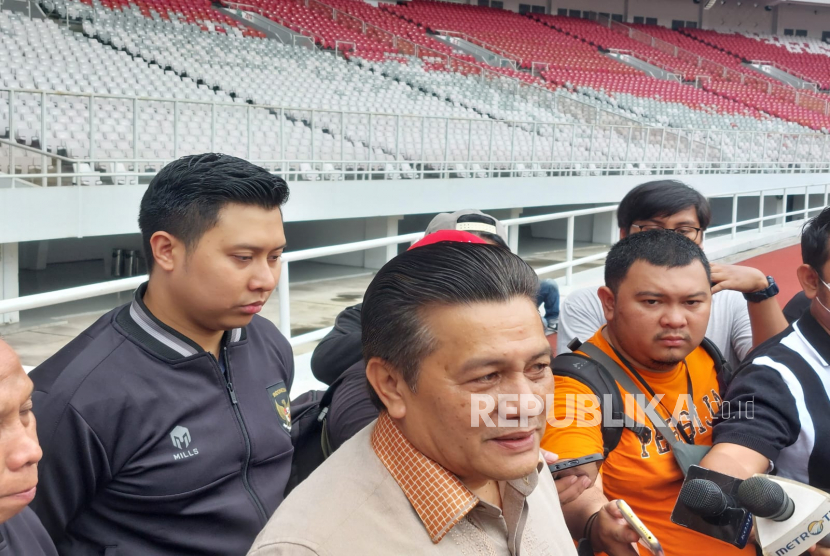 Ketua Komite Banding Pemilihan (KBP) Gusti Randa setelah pengumuman daftar calon sementara (DCS) Komite Eksekutif PSSI 2023-2027 di Stadion Utama Gelora Bung Karno (SUGBK), Jakartan, Selasa (31/1/2023).