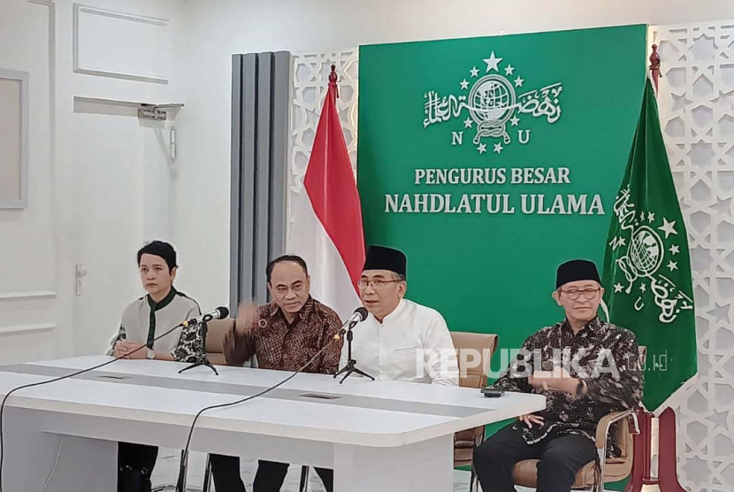 Ketum PBNU KH. Yahya Cholil Staquf Menerima Menteri Komunikasi dan Informatika, Budi Arie Setiadi, di Kantor PBNU, Jakarta, Kamis (18/1/2024). 