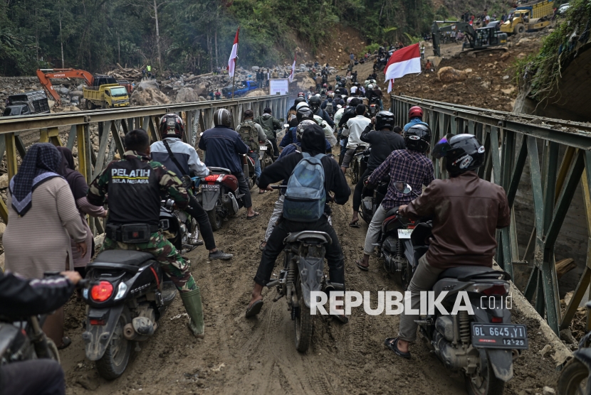 KSAD Maruli Akui Seskab Teddy Ingatkan Sabotase Jembatan Bailey