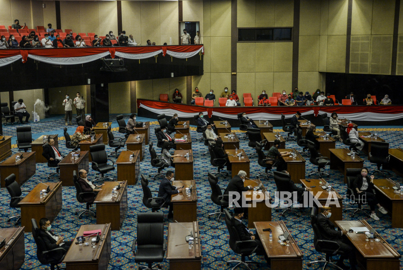 Suasana Rapat Paripurna di Gedung DPRD DKI Jakarta (ilustrasi).