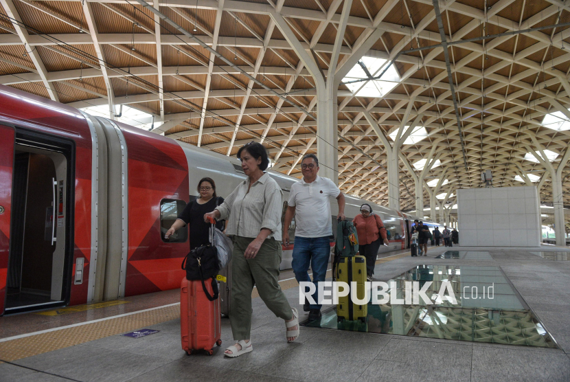 Pemerintah Siap Ambil Alih Utang KCIC, Skema Masih Dimatangkan