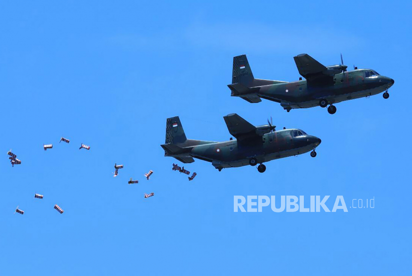 Pesawat Hercules TNI AU sedang mengikuti latihan
