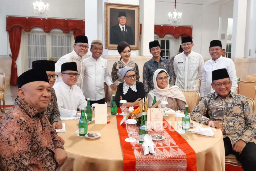 Para menteri Kabinet Indonesia Maju saat menghadiri buka bersama dengan Presiden Joko Widodo (Jokowi) di Istana Negara, Jakarta, Kamis (28/3/2024).
