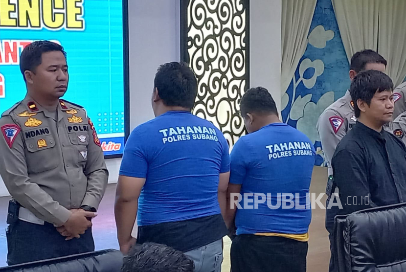 Direktorat Lalu Lintas (Ditlantas) Polda Jawa Barat kembali menetapkan dua tersangka berinisial AI dan A dalam kasus kecelakaan bus pariwisata di Jalan Ciater Subang tanggal 11 Mei lalu yang menewaskan 11 orang. 
