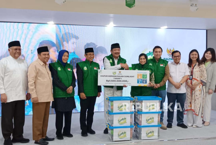 Baznas RI Menerima Donasi Dapur Kemanusiaan Sunlight, di Kantor Baznas, Jakarta, Jumat (2/2/2024). 