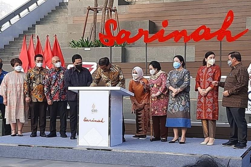 Presiden Joko Widodo meresmikan  transformasi Sarinah di Gedung Sarinah, Jakarta, Kamis (14/7/2022).(Foto: KOMPAS.com/Ardito Ramadhan)