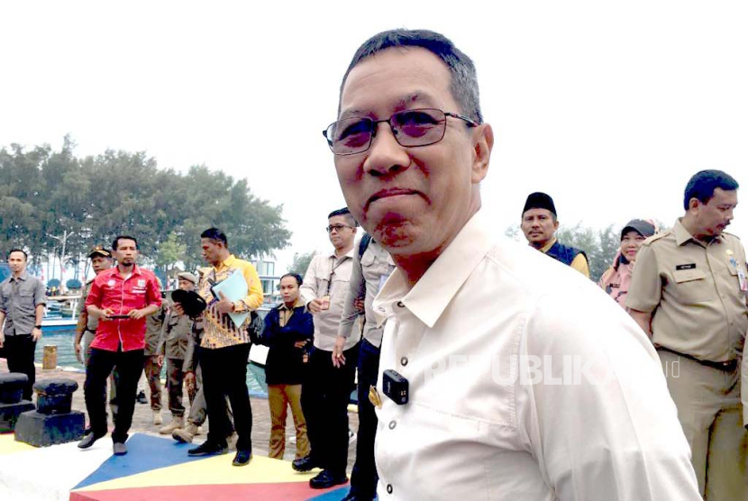 Penjabat (Pj) Gubernur DKI Jakarta Heru Budi Hartono berkunjung ke Pulau Pramuka, Kabupaten Administrasi Kepulauan Seribu pada Selasa (25/7/2023). 