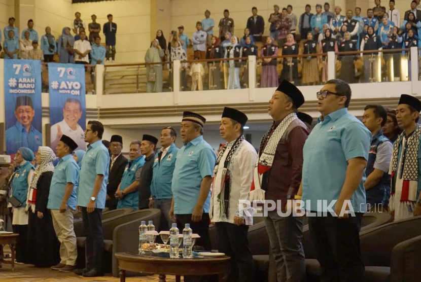 Acara Partai Gelora Indonesia di Bandung. Suara Partai Gelora dalam Sirekap KPU diketahui melebihi rata-rata hasil quick qount.