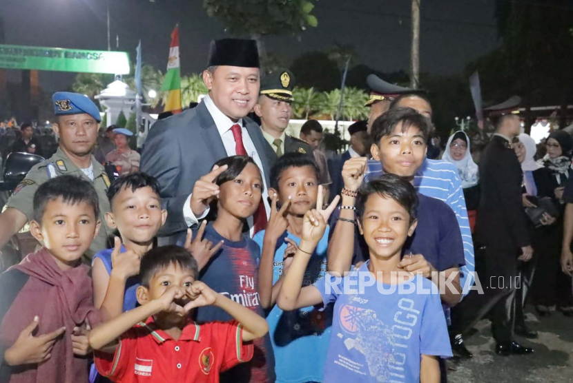 Pelaksana Tugas Wali Kota Bekasi Tri Adhianto Tjahyono bersama unsur Forkopimda Kota Bekasi saat malam renungan pada Rabu (16/8/2023) malam WIB. 