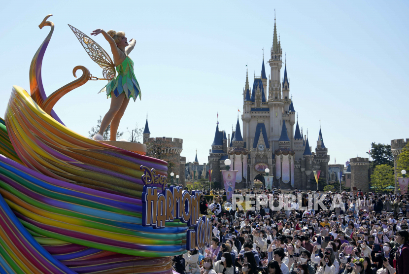 Tokyo Disneyland di Urayasu, Prefektur Chiba, dekat Tokyo, Jepang. Otorita Ibu Kota Nusantara (OIKN) tawarkan Disney bangun Disney Jungle di IKN.
